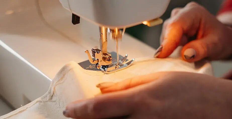 info-1-1 Sewing machine to make stuffed toys